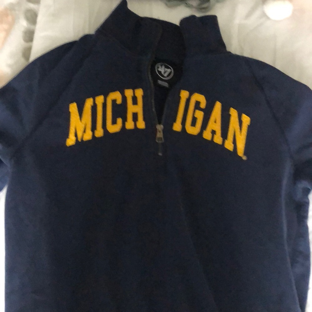 U of Michigan sweatshirt!